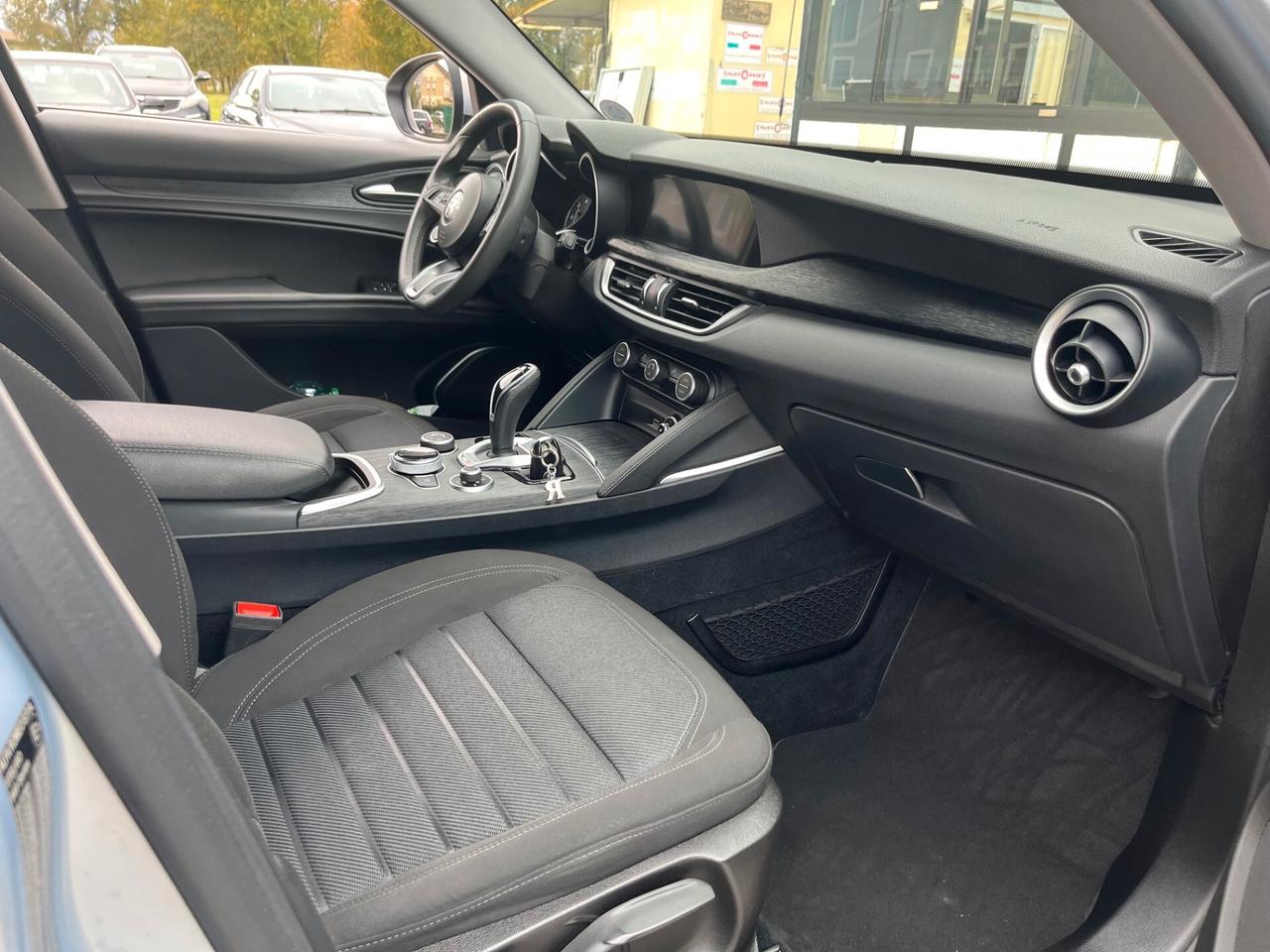 Alfa Romeo Stelvio 2.2 Turbodiesel 160 CV AT8 RWD Business