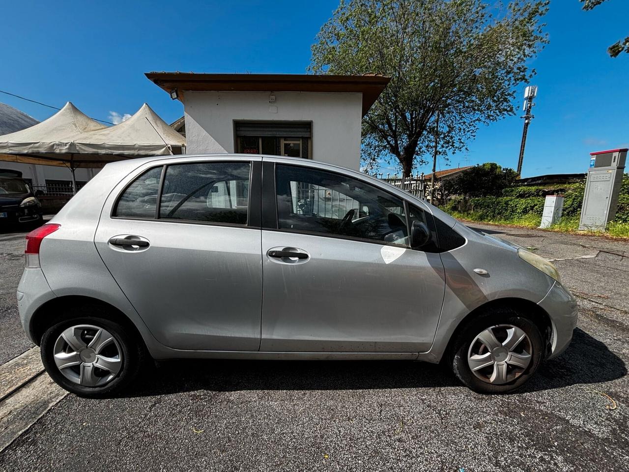 Toyota Yaris 1.0 5 porte Now