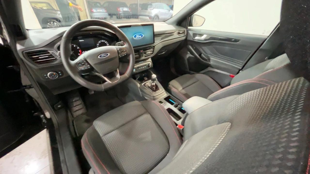 Ford Focus 1.0 EcoBoost Hybrid 125 CV SW ST-Line