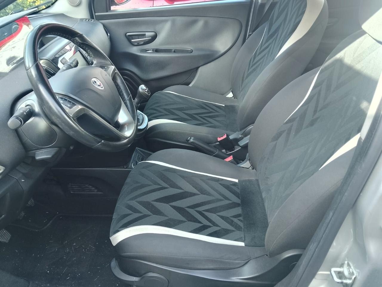 Lancia Ypsilon 1.3 MJT 16V 95 CV 5 porte S&S Platinum