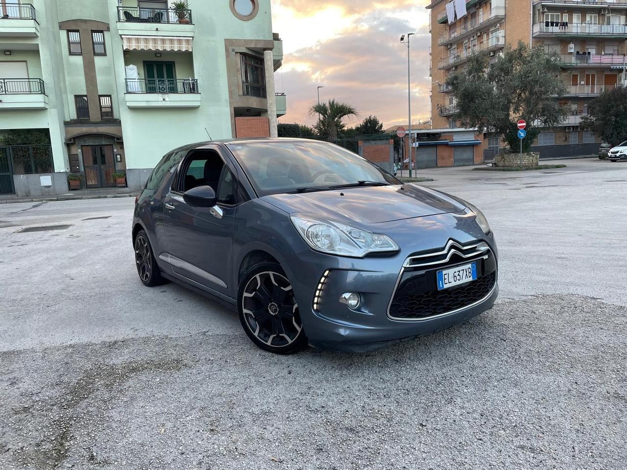 DS3 SuperFull 1.6 e-HDi Just Black SuperFull Perfett