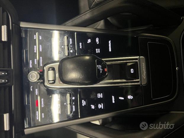 PORSCHE Cayenne 3.0 V6 TIPTRONIC PELLE TETTO APR