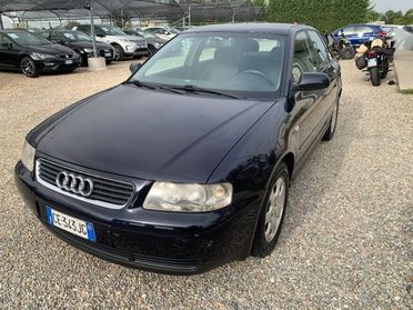 AUDI A3 1.6 cat 5p. Ambiente