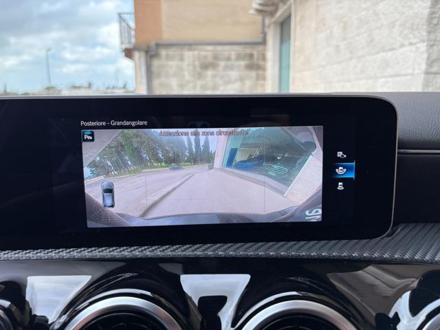 MERCEDES-BENZ A 200 d Automatic Business Extra MONITOR 10,25''