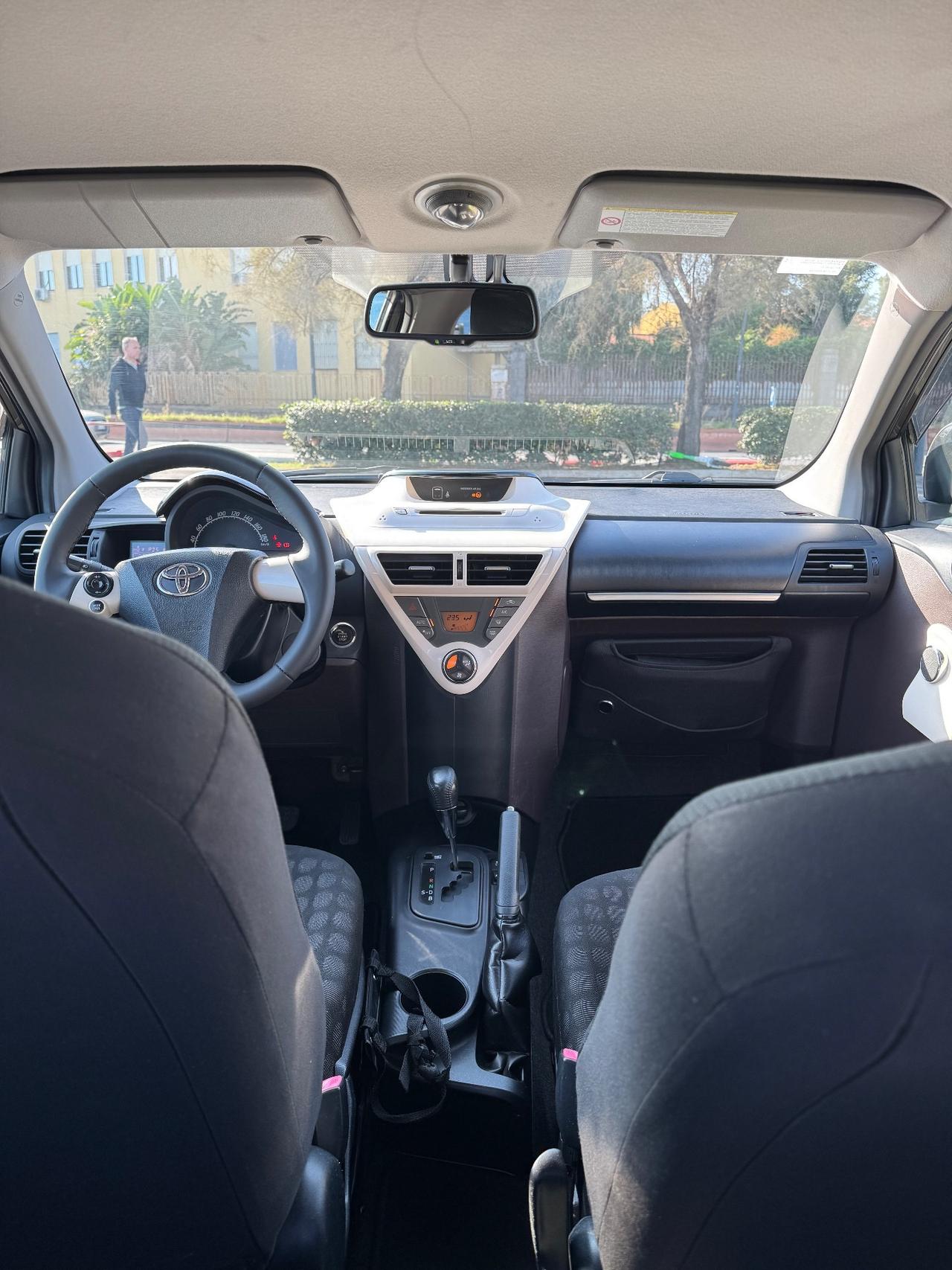 Toyota iQ 1.0 High Collection