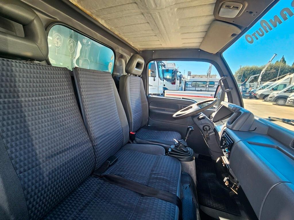 NISSAN CABSTAR 130 CENTINATO-2006