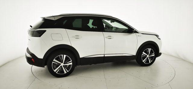 PEUGEOT 3008 Hybrid4 300 e-EAT8 Allure Pack
