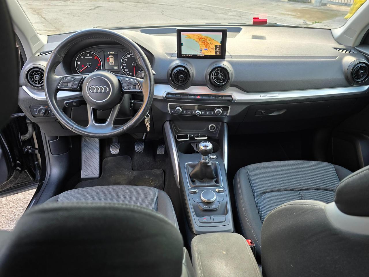 AUDI q2 tdi sport