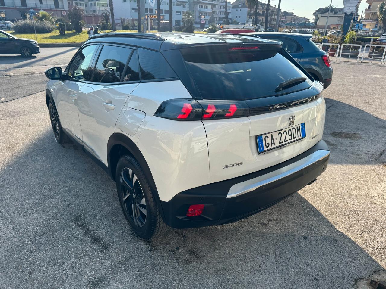 99000km Peugeot 2008 BlueHDi 130 EAT8 GT Line 2020