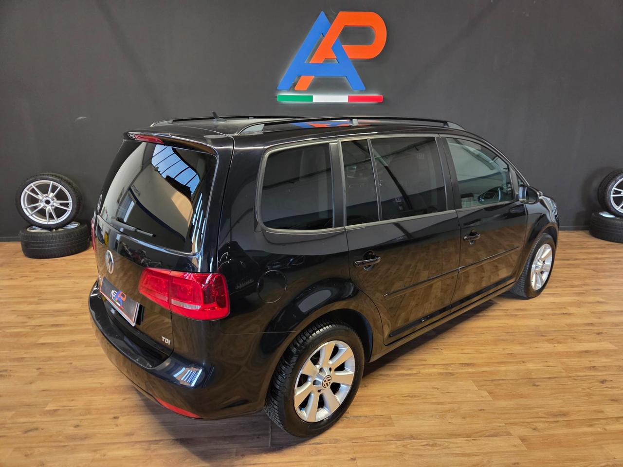 Volkswagen Touran 1.6 tdi Trendline