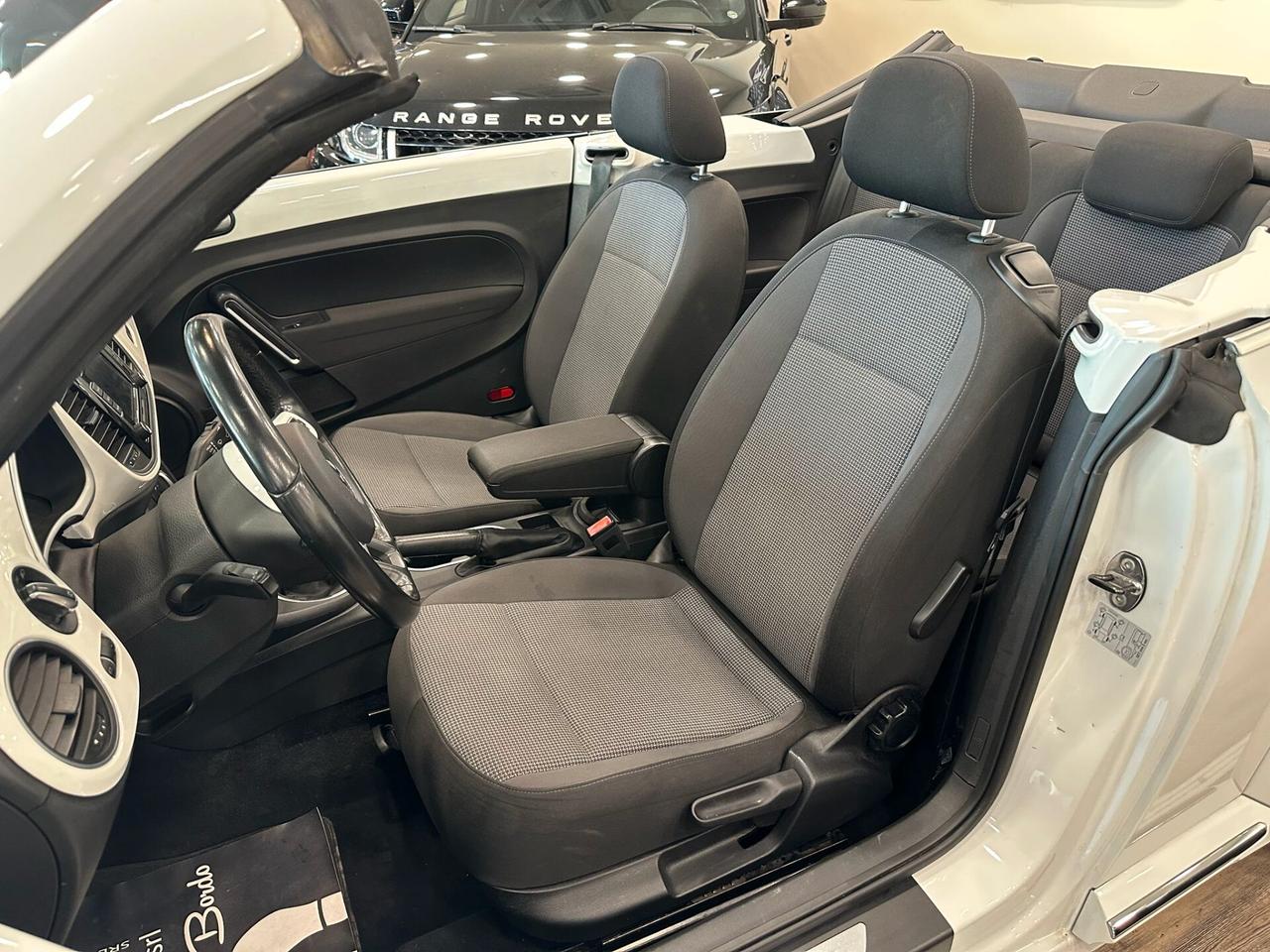 Volkswagen Maggiolino Cabrio 1.6 TDI Design