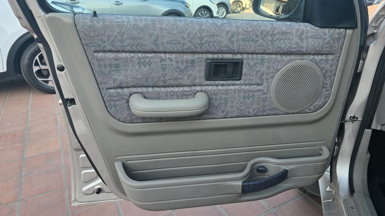 Land Rover Freelander 2.0 TD cat Station Wagon XE