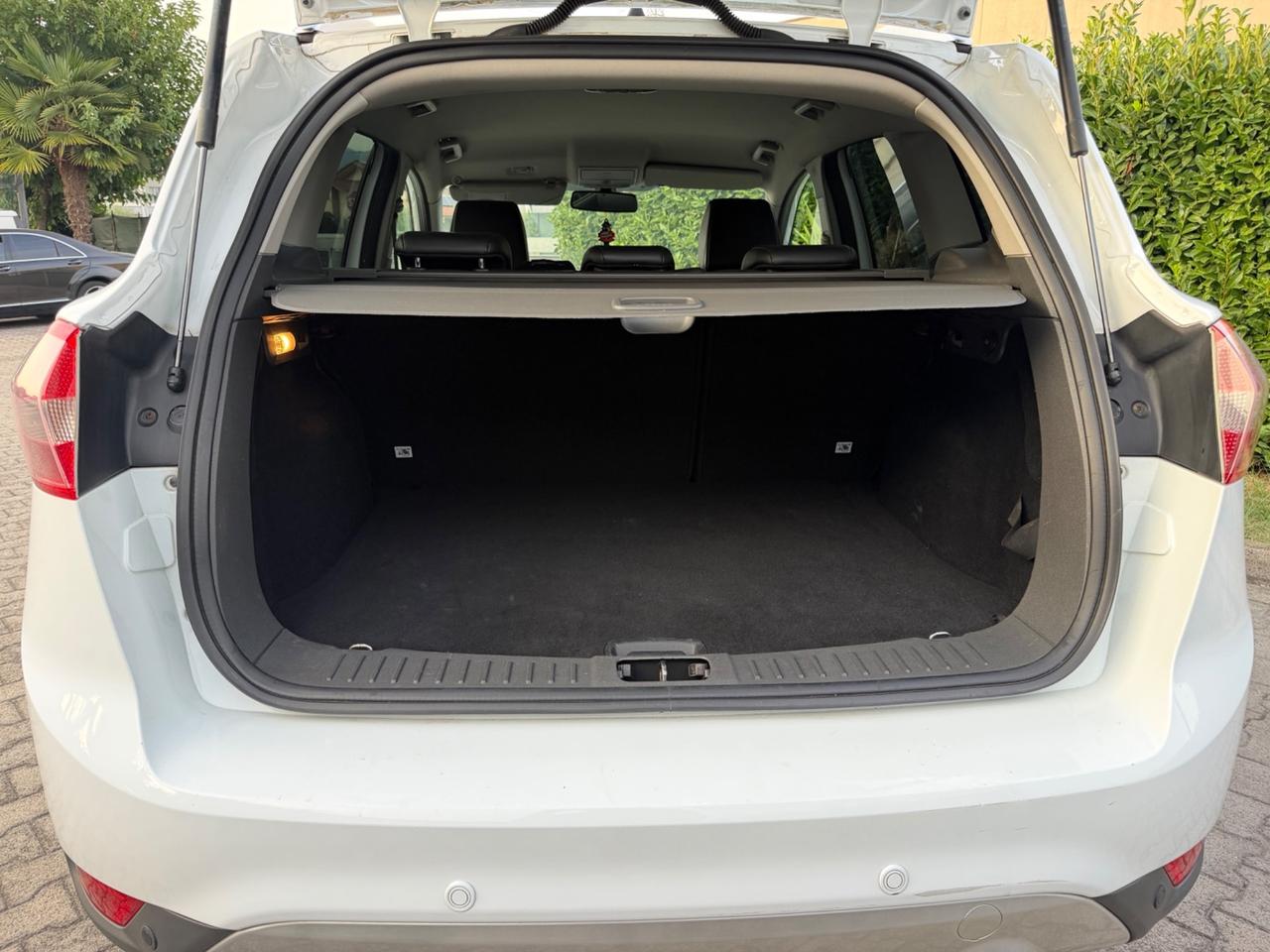 Ford Kuga 2.0 TDCi 163 CV 4WD Titanium