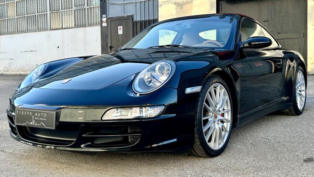 PORSCHE 997 911 Carrera 4S Coupé