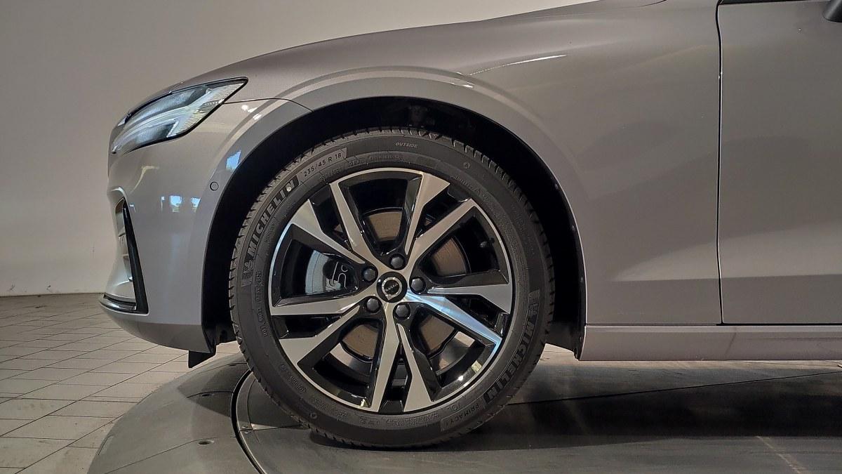 VOLVO V60 B4 Mild Hybrid Automatico Plus Dark