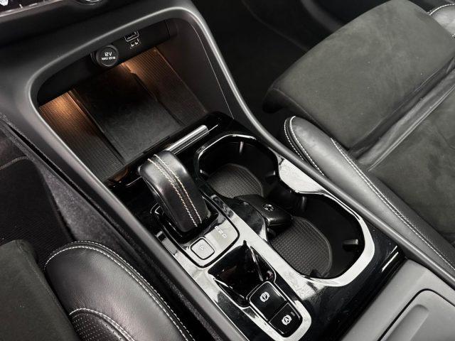 VOLVO XC40 2.0 D3 150 CV Geartronic R-design