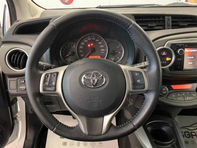 TOYOTA Yaris 1.0 Benzina Lounge 5 Porte