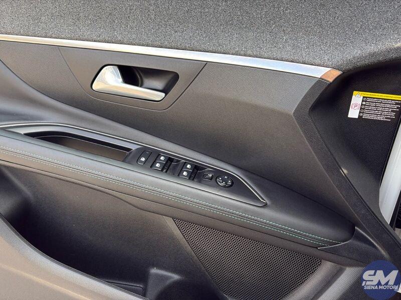 Peugeot 3008 BlueHDI 130 EAT8 S&S Allure Pack