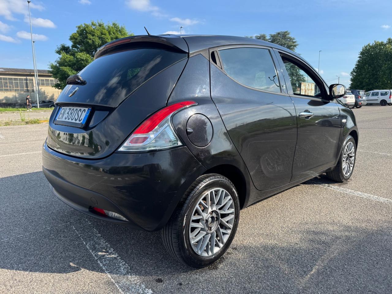 Lancia Ypsilon Neopatentati, cinghie nuove