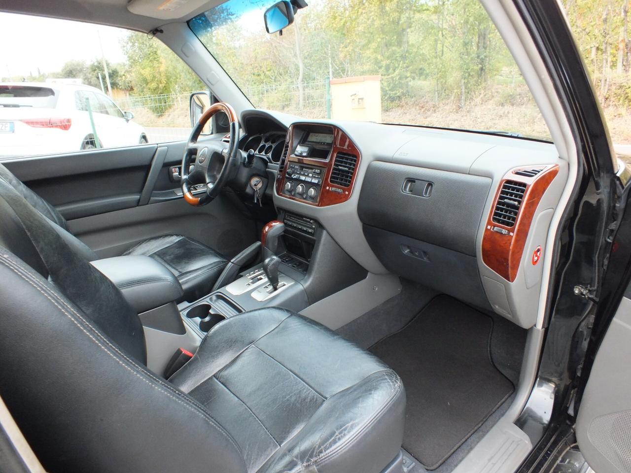 MITSUBISHI PAJERO 3.2 16V DI-D CORTO GLX