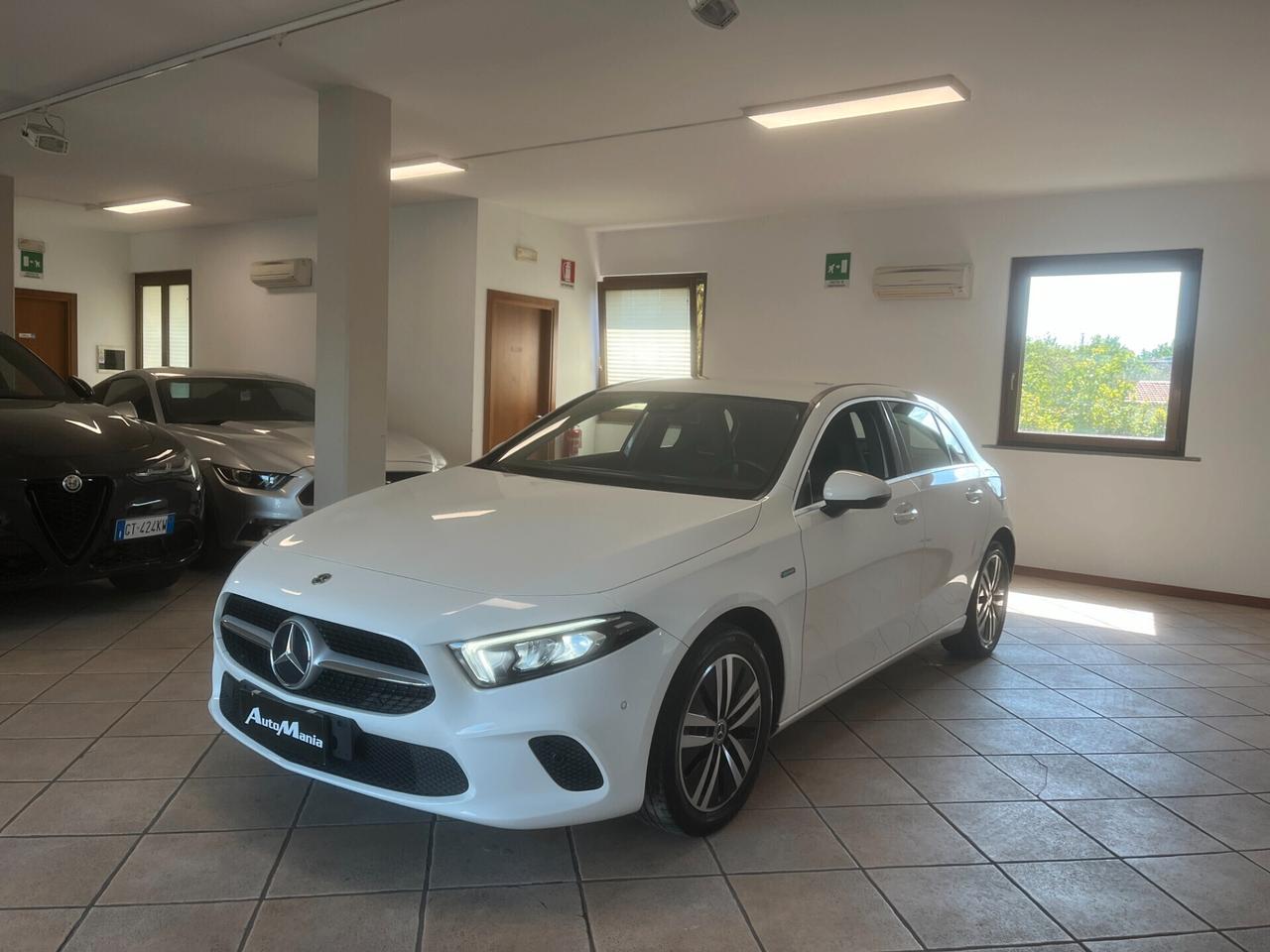 Mercedes-benz A 250 e Automatic EQ-Power Sport