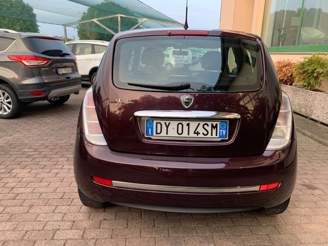 Lancia Ypsilon 1.2 Platino