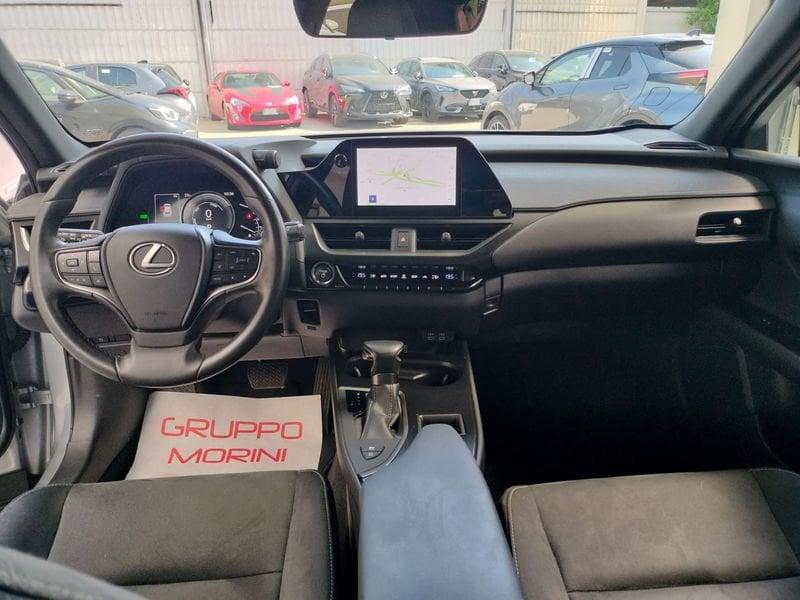 Lexus UX Hybrid Urban