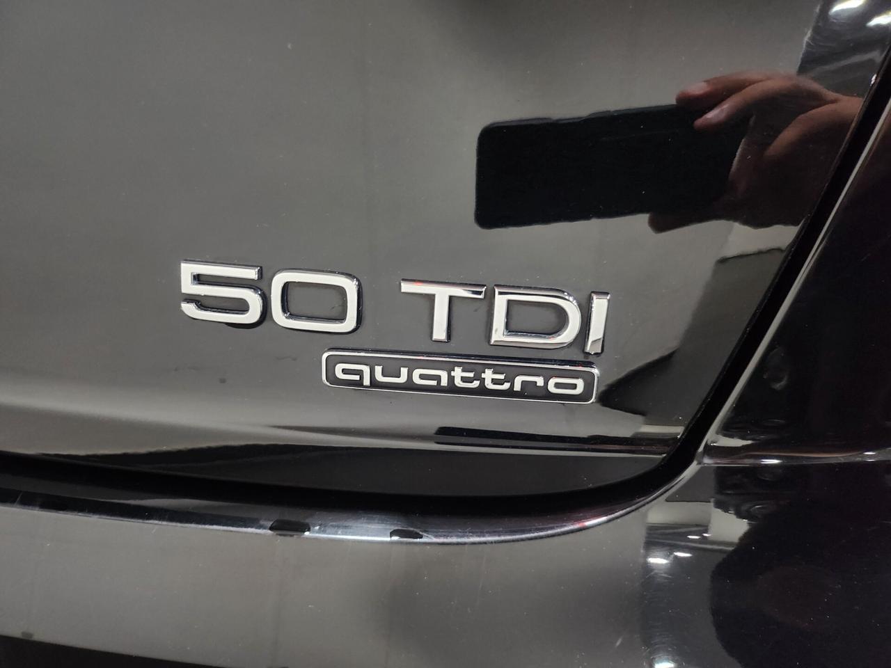 AUDI Q8 50 TDI 286 CV quattro 3x S-LINE PANO / 22" /SEDILI SPORTIVI