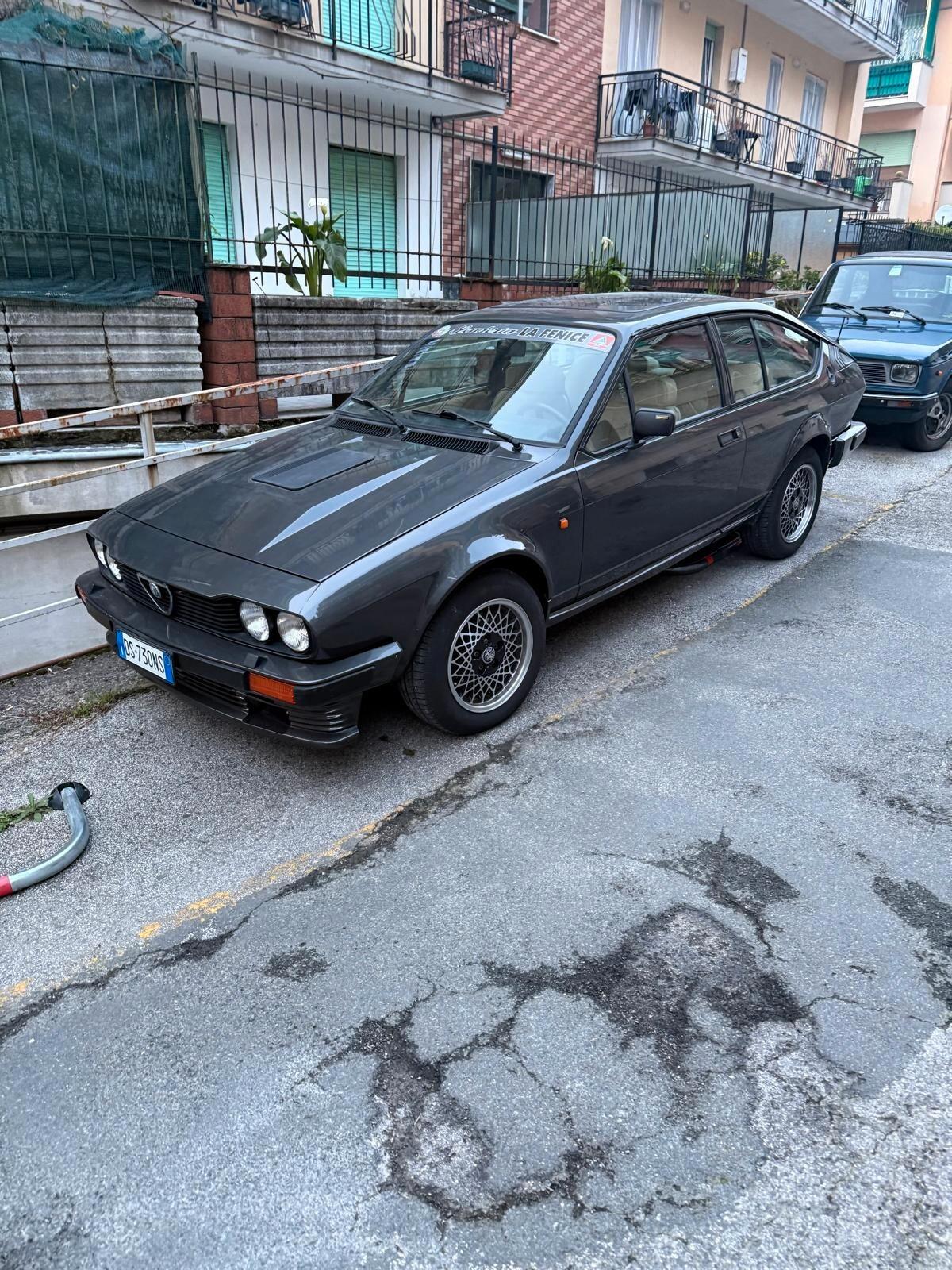 Alfa Romeo Alfetta 2.5 V6 Busso
