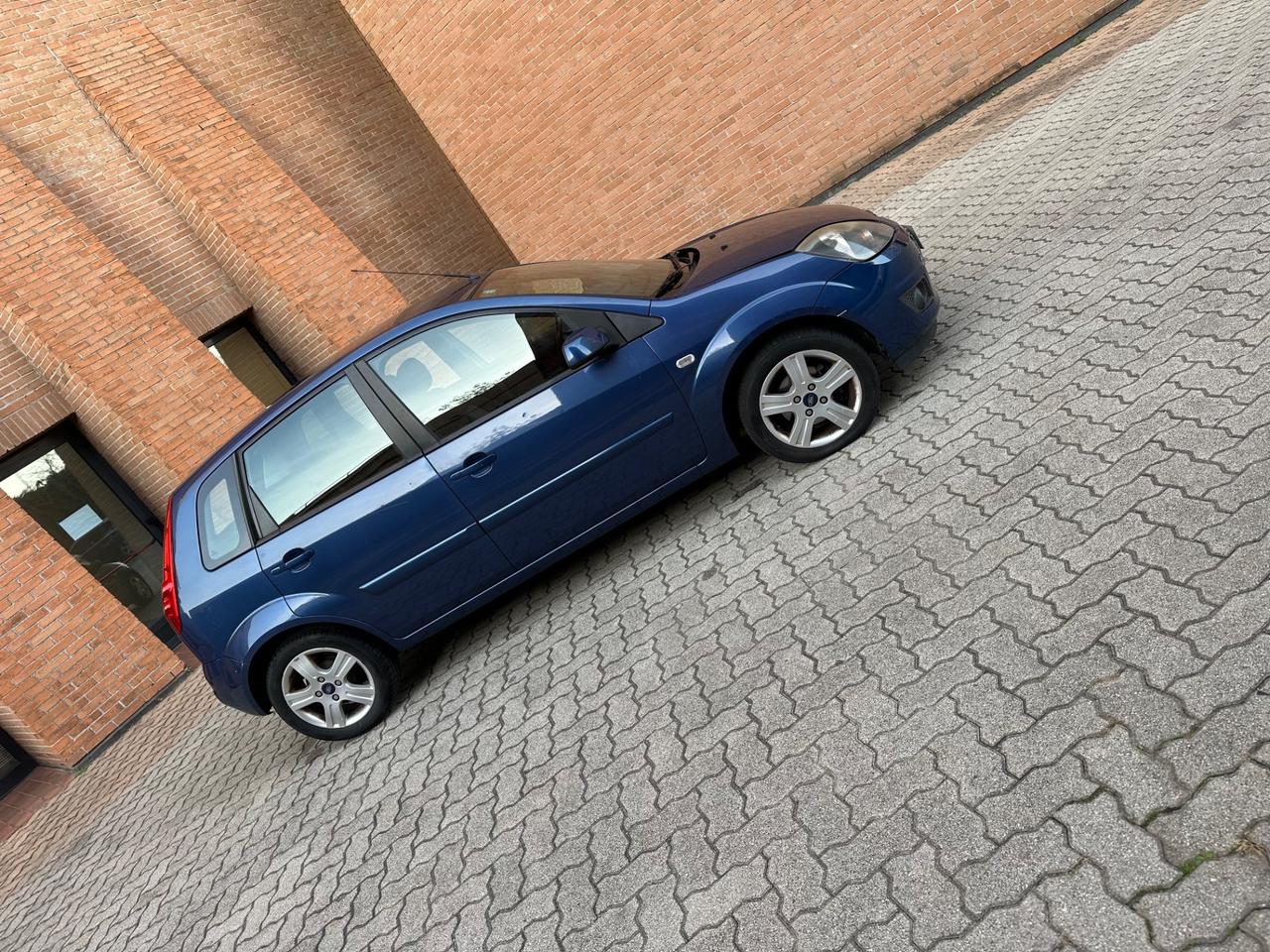 Ford Fiesta 1.2 82 CV 5 porte Titanium