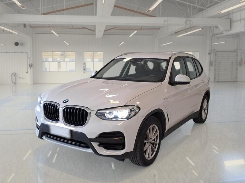 BMW X3 xDrive 30e Business Advantage Autom.