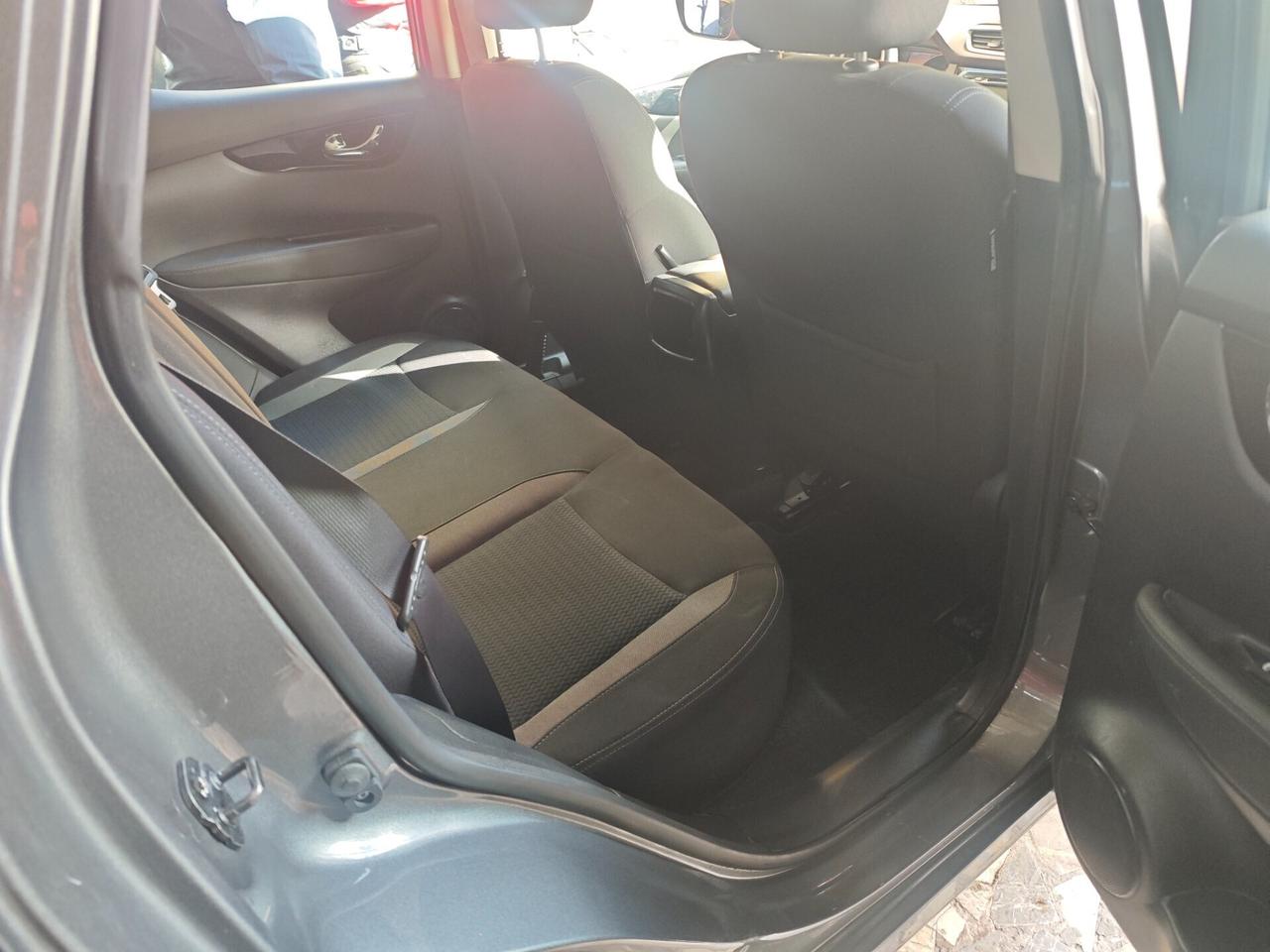 Nissan Qashqai 1.3 DIG-T 140 CV Business