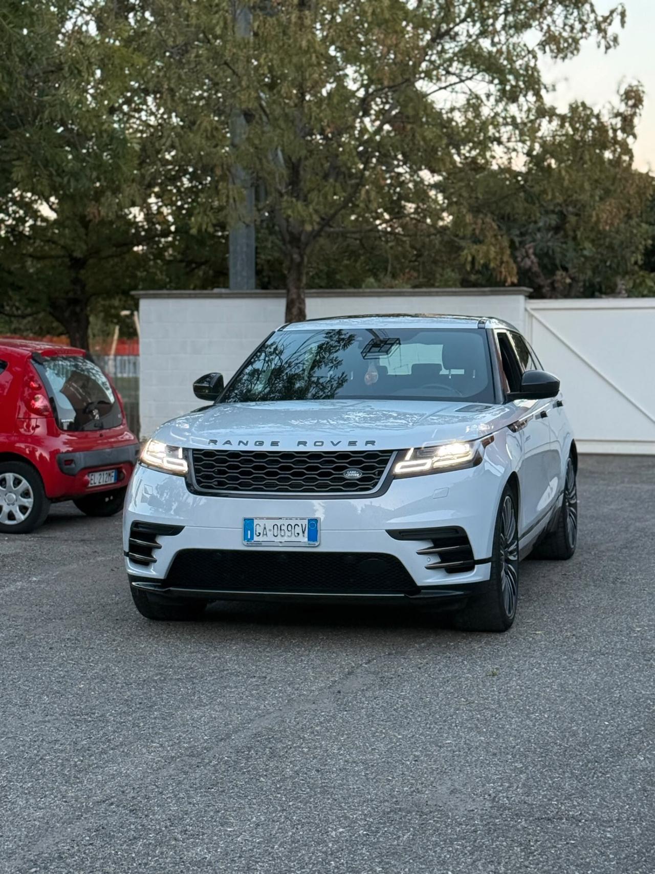 Land Rover Range Velar 2.0D I4 240 CV R-Dynamic S