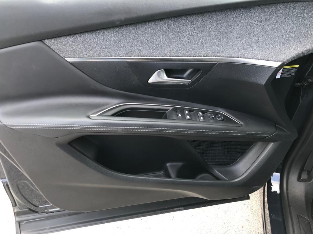 Peugeot 3008 BlueHDi 130 S&S Crossway auto pari al nuovo