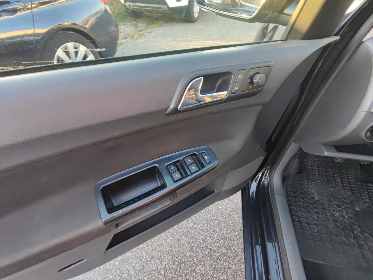 Volkswagen Polo 1.4/80CV 16V 5p. Comfort. BiFuel G