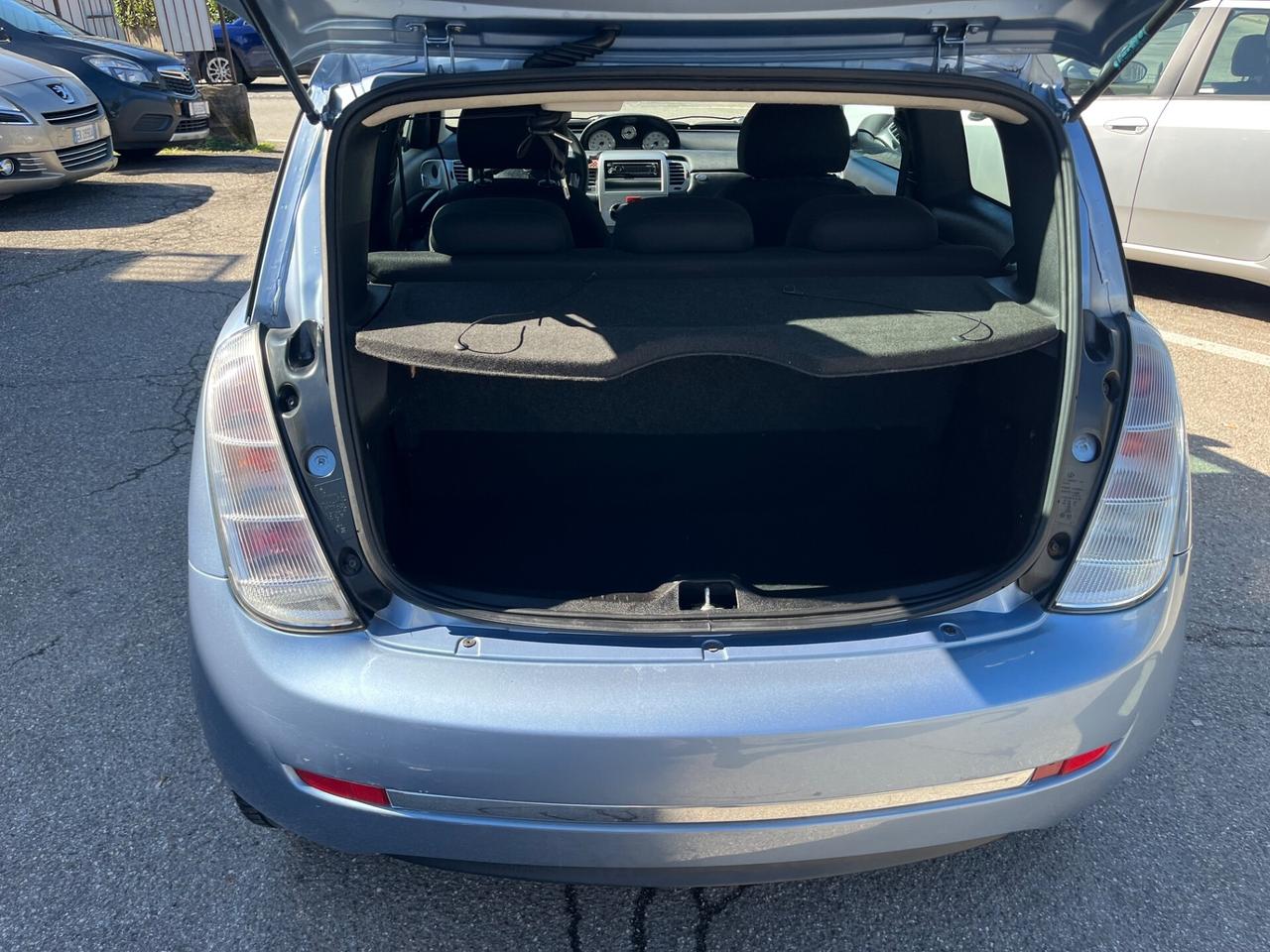 Lancia Ypsilon 1.2benzina/Euro4/60CV/neopatentato/unico proprietario