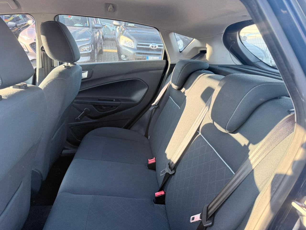 Ford Fiesta 1.2 BENZINA 2012 NEOP.