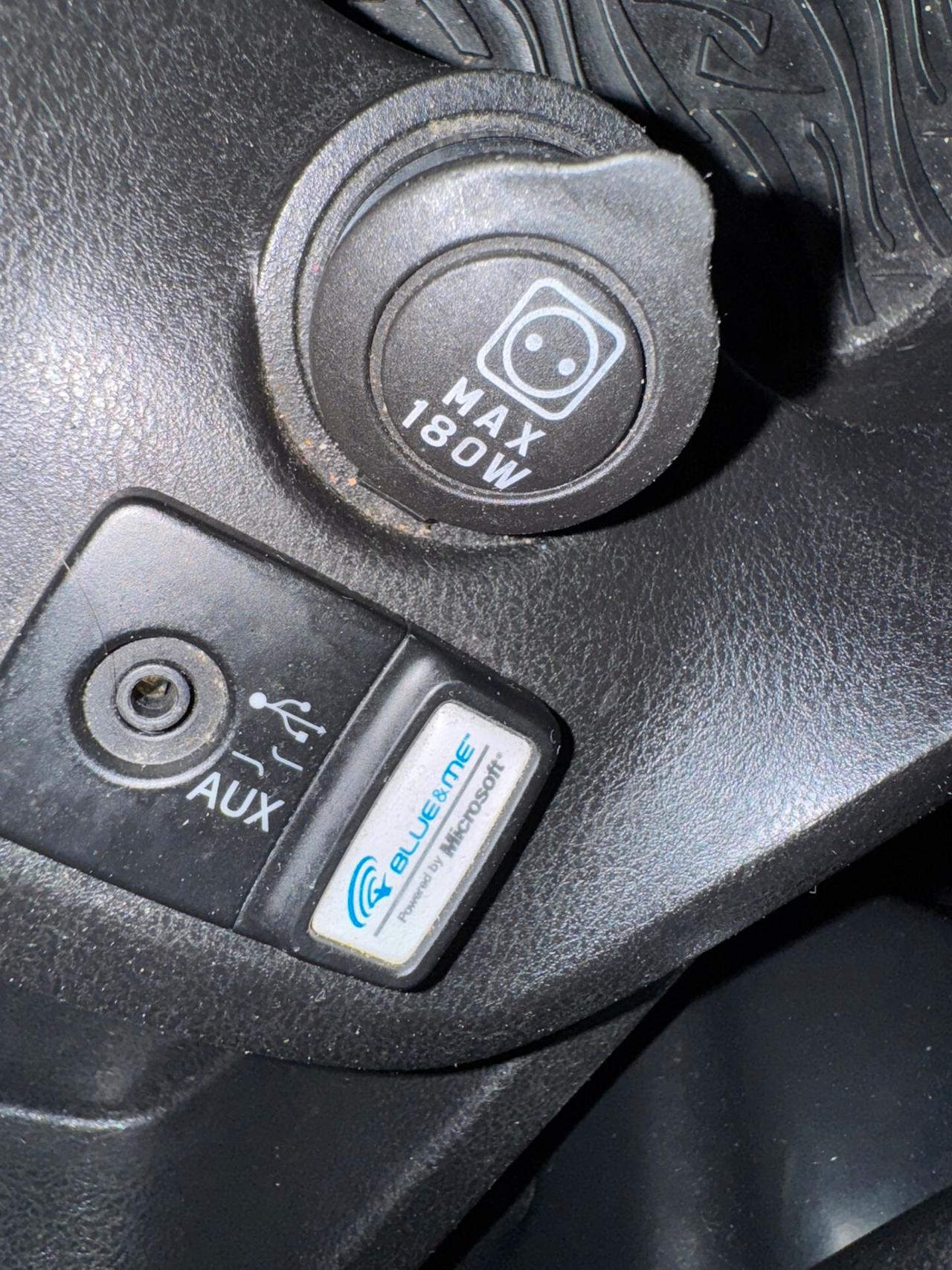 Lancia Ypsilon 1.2 69 CV 5 porte GPL Ecochic Gold -neopatentati