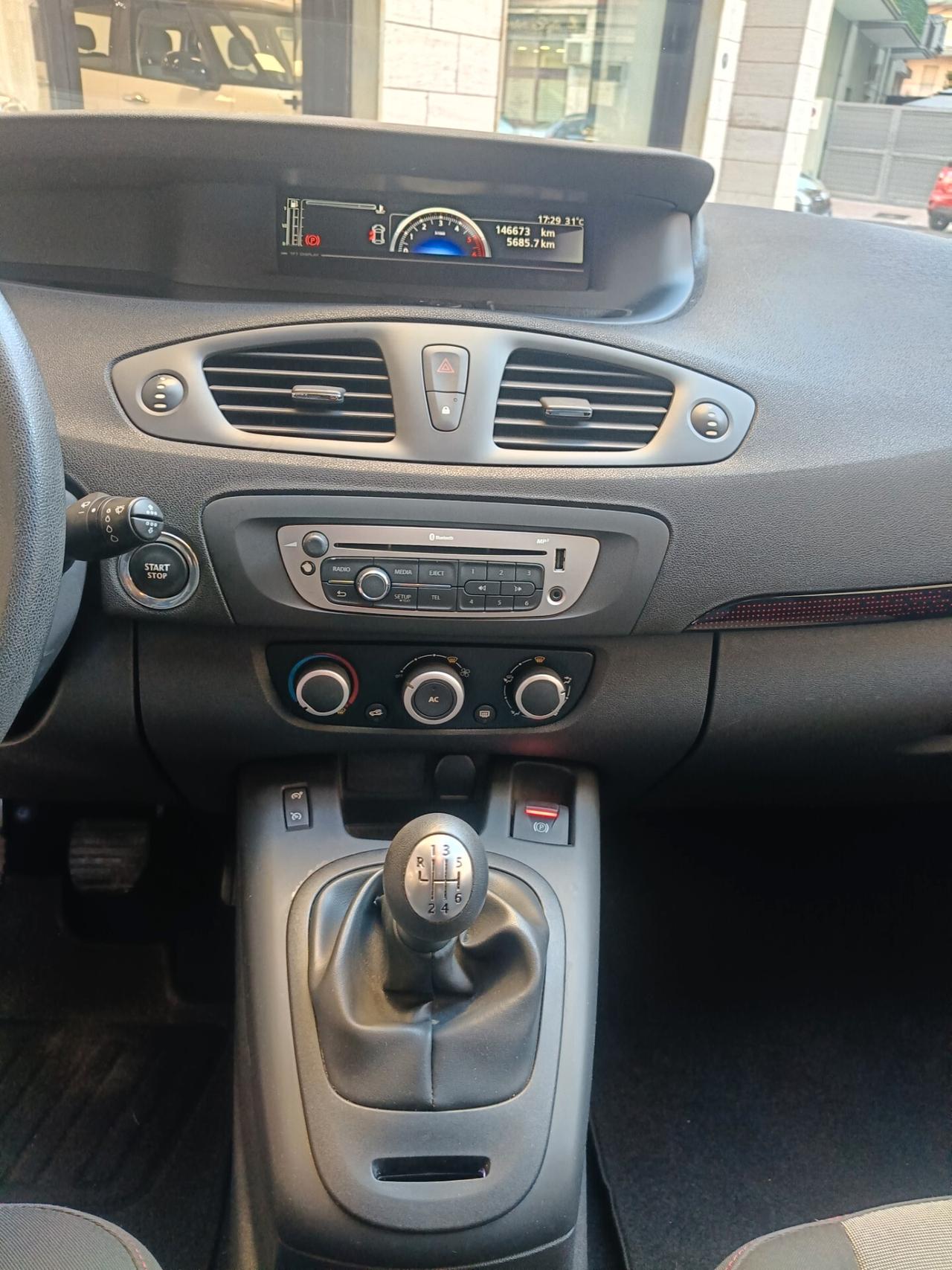 RENAULT SCENIC-AUTOCARRO-IVA ESPOSTA-Euro5900