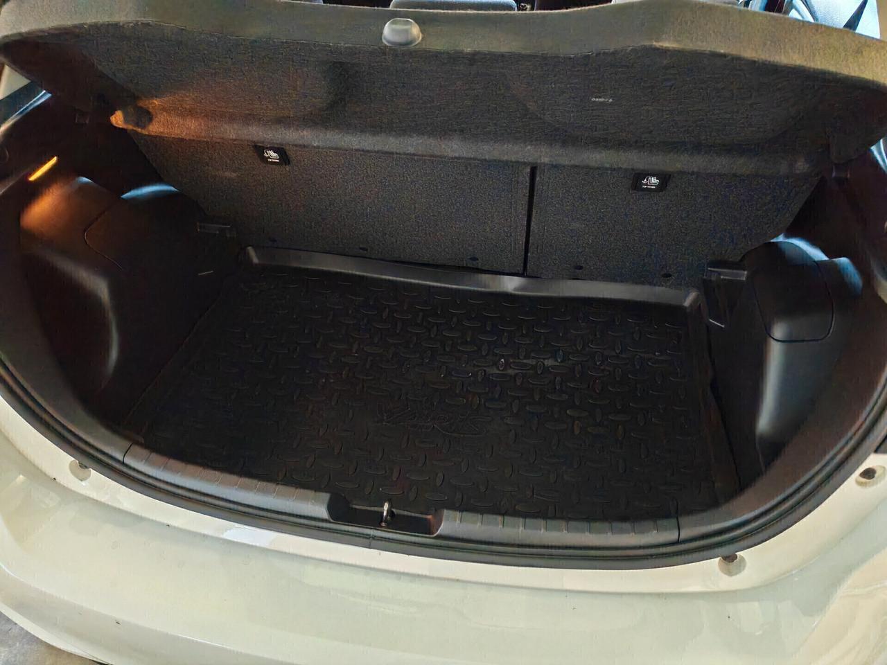 Toyota Yaris 5p 1.5 hybrid AUTOCARRO N1 4posti più IVA uniprop