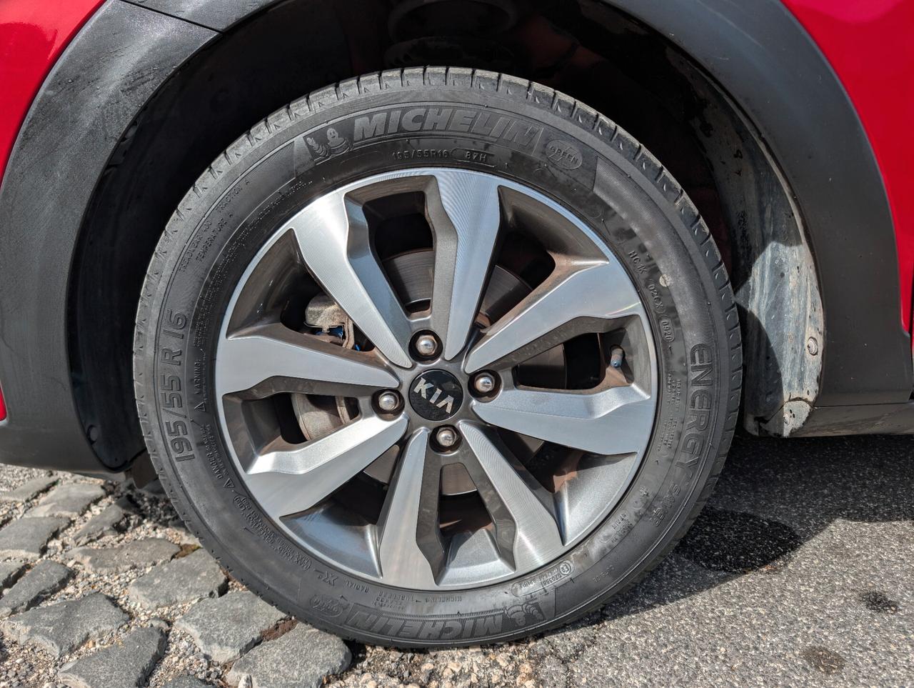 Kia Stonic 1.0 T-GDi 100 CV MHEV iMT GT Line