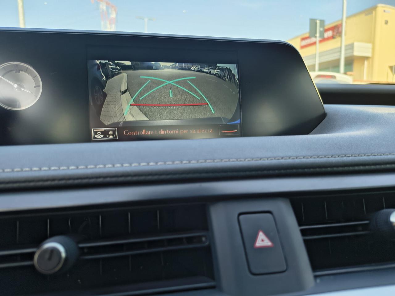 Lexus UX 250H Hybrid Business