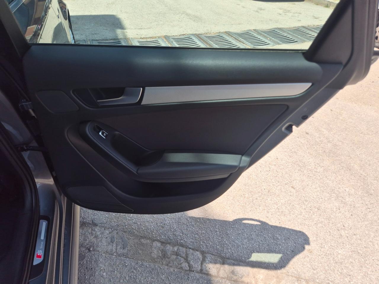 AUDI A4 2.0 TDI 150 CV S LINE ANNO 2015 KM CERTIF