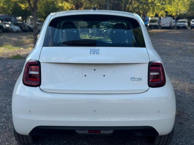 FIAT 500 500e Berlina 42 kWh Icon 118cv