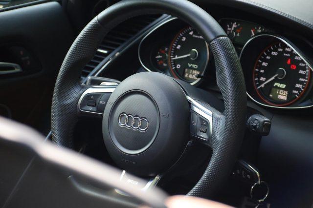 AUDI R8 Spyder 5.2 V10 FSI quattro R tronic