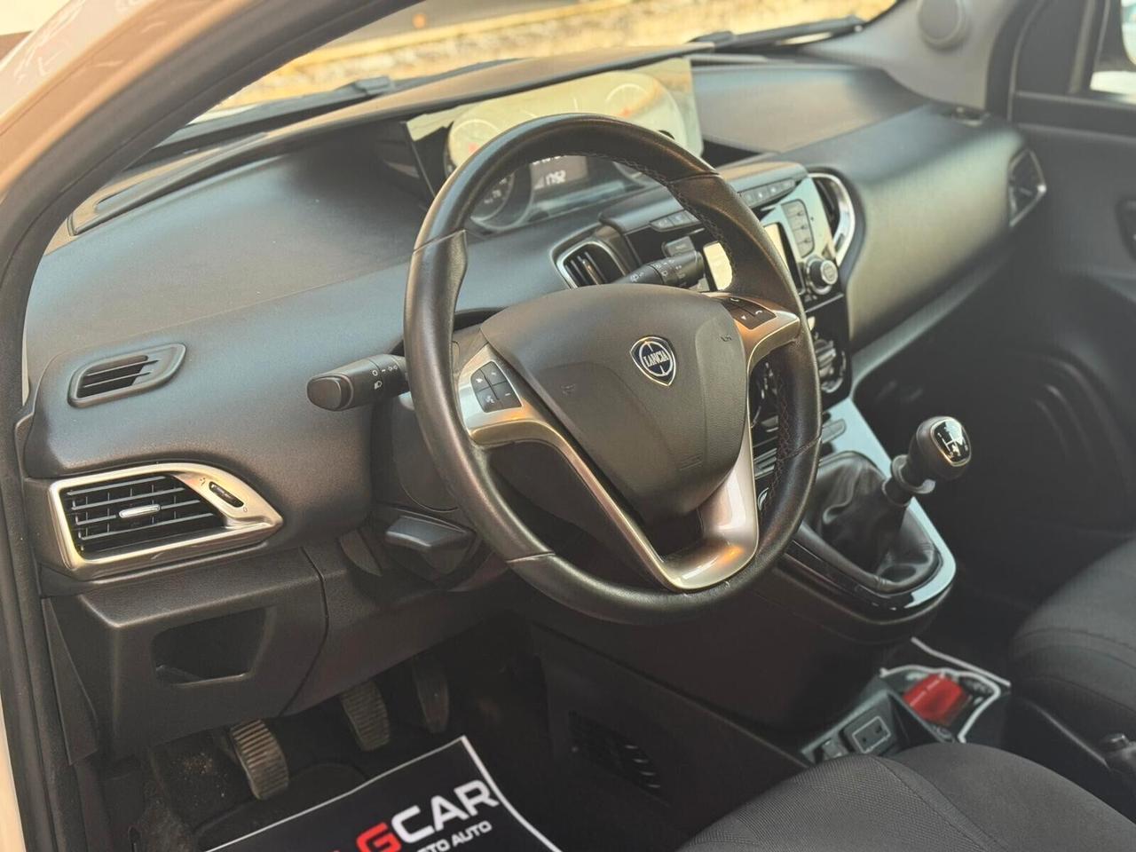 Lancia Ypsilon 1.2 69 CV 5 porte GPL Ecochic Gold