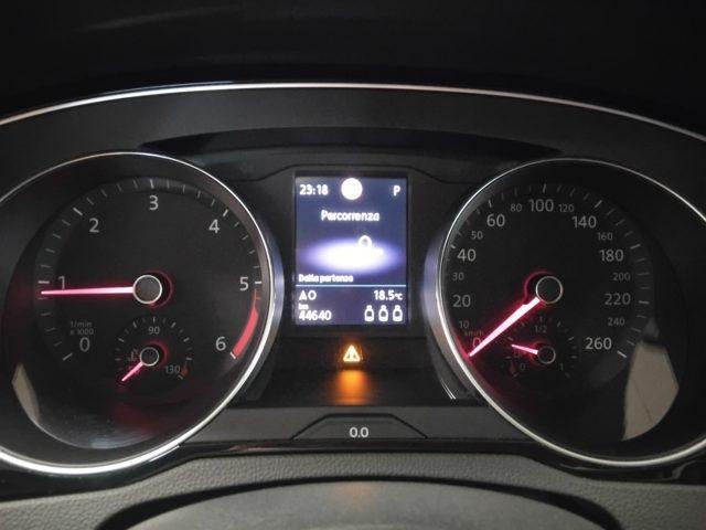 VOLKSWAGEN Passat Variant 2.0 TDI SCR EVO DSG Business