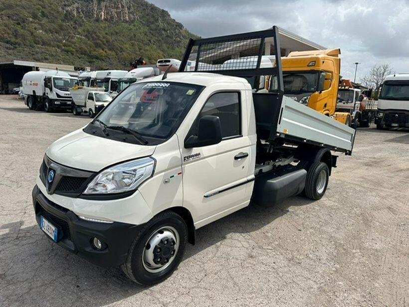 Piaggio Porter con cassone ribaltabile