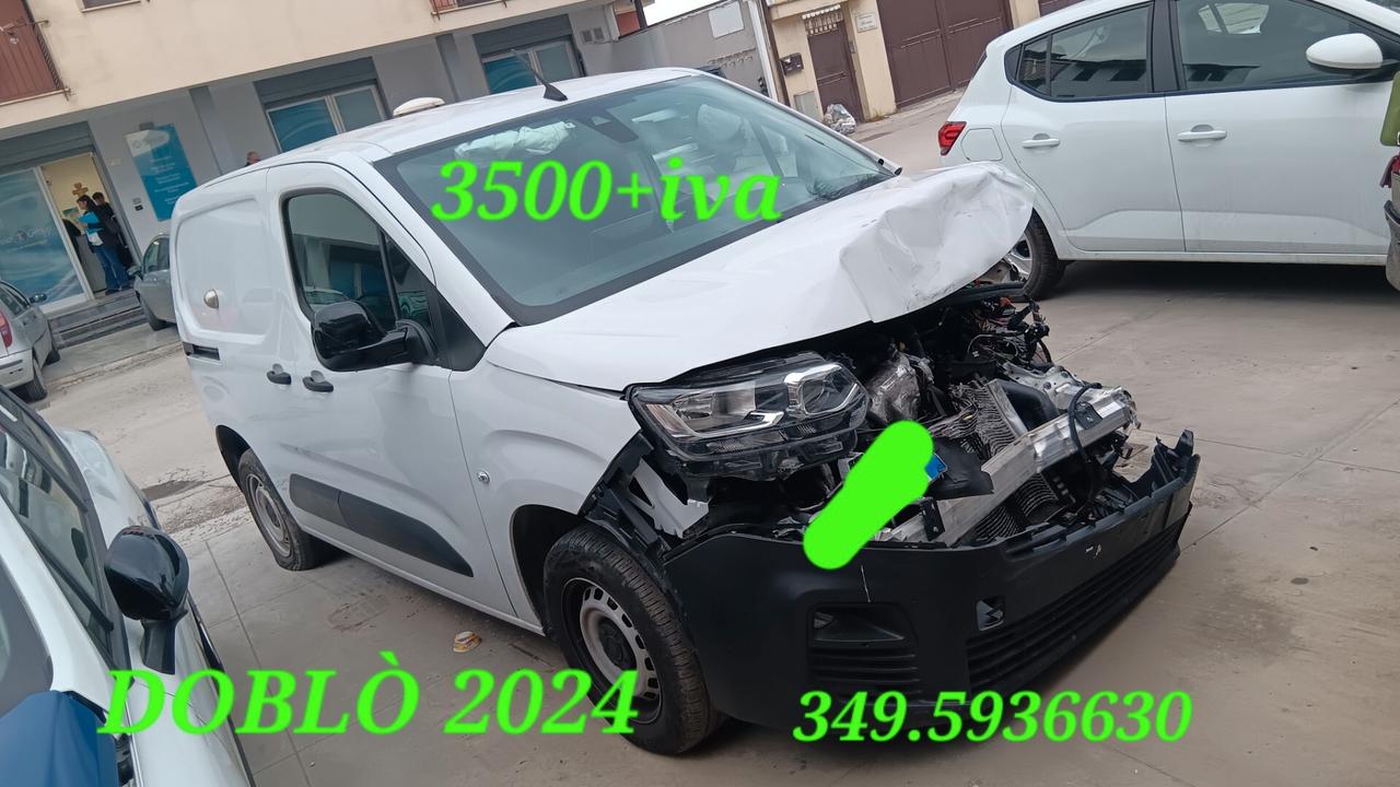 Fiat Doblò incidentata sinistrata mondialcars 024