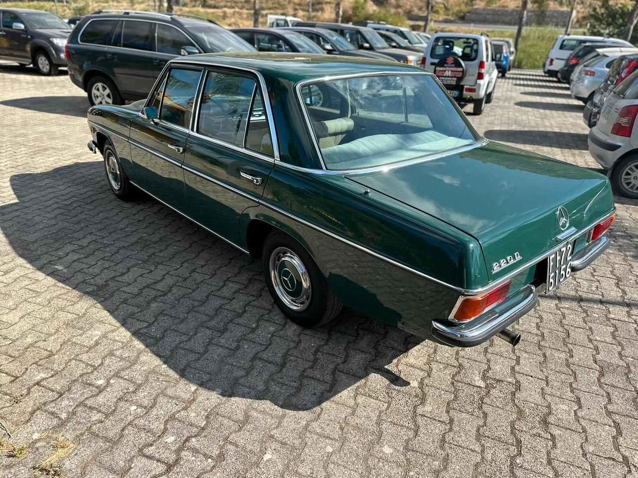 Mercedes-benz 220 220D